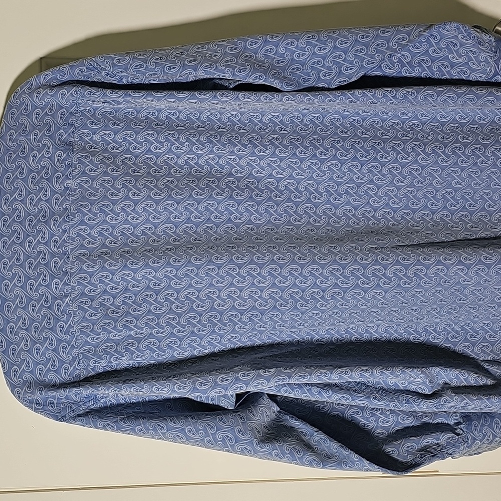 Bugatchi Blue Dress Shirt with Paisly Pattern. Size‎ Large. Contrast Cuffs - Picture 7 of 7